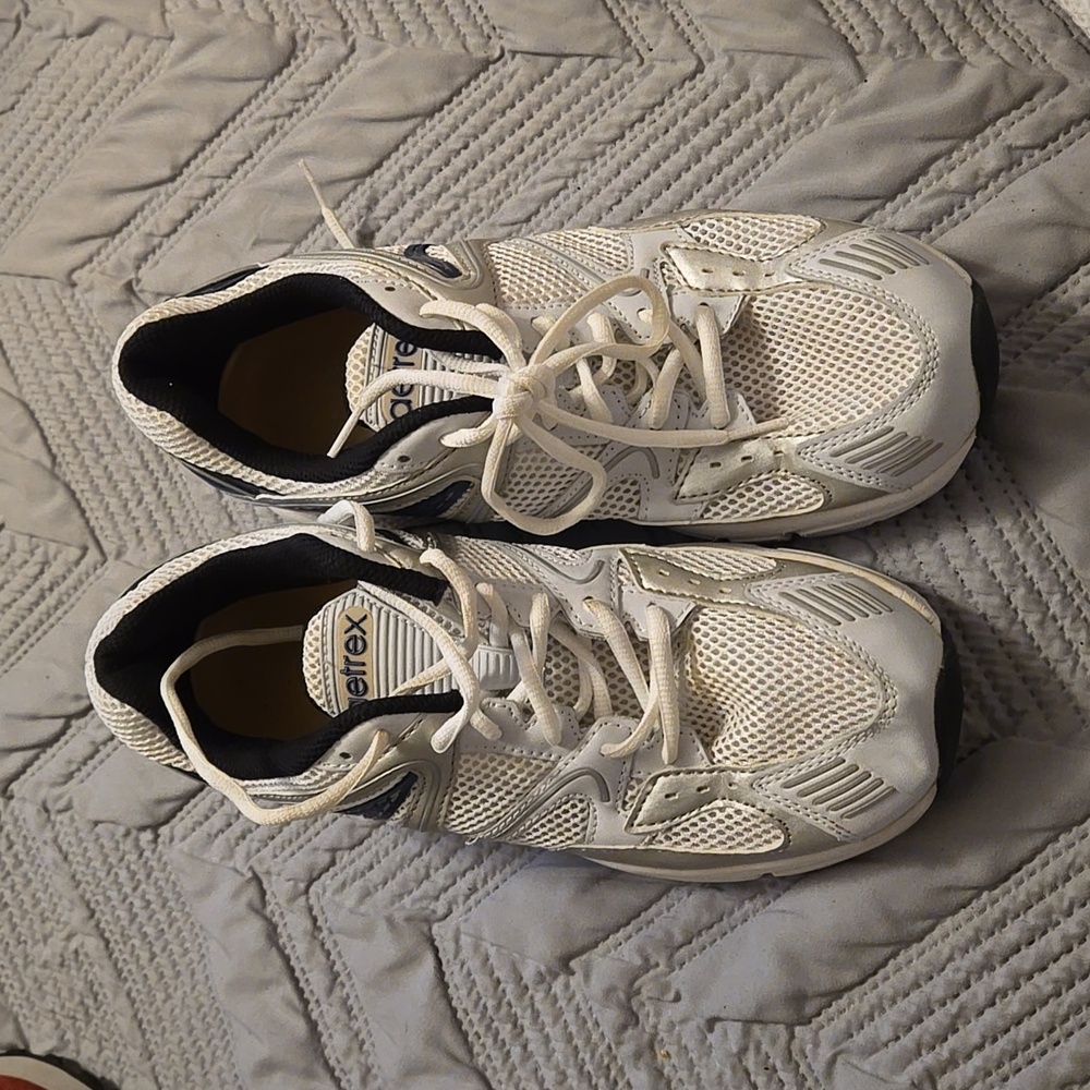 Aetrex orthopedic X522 running shoes Men's size 9 wide